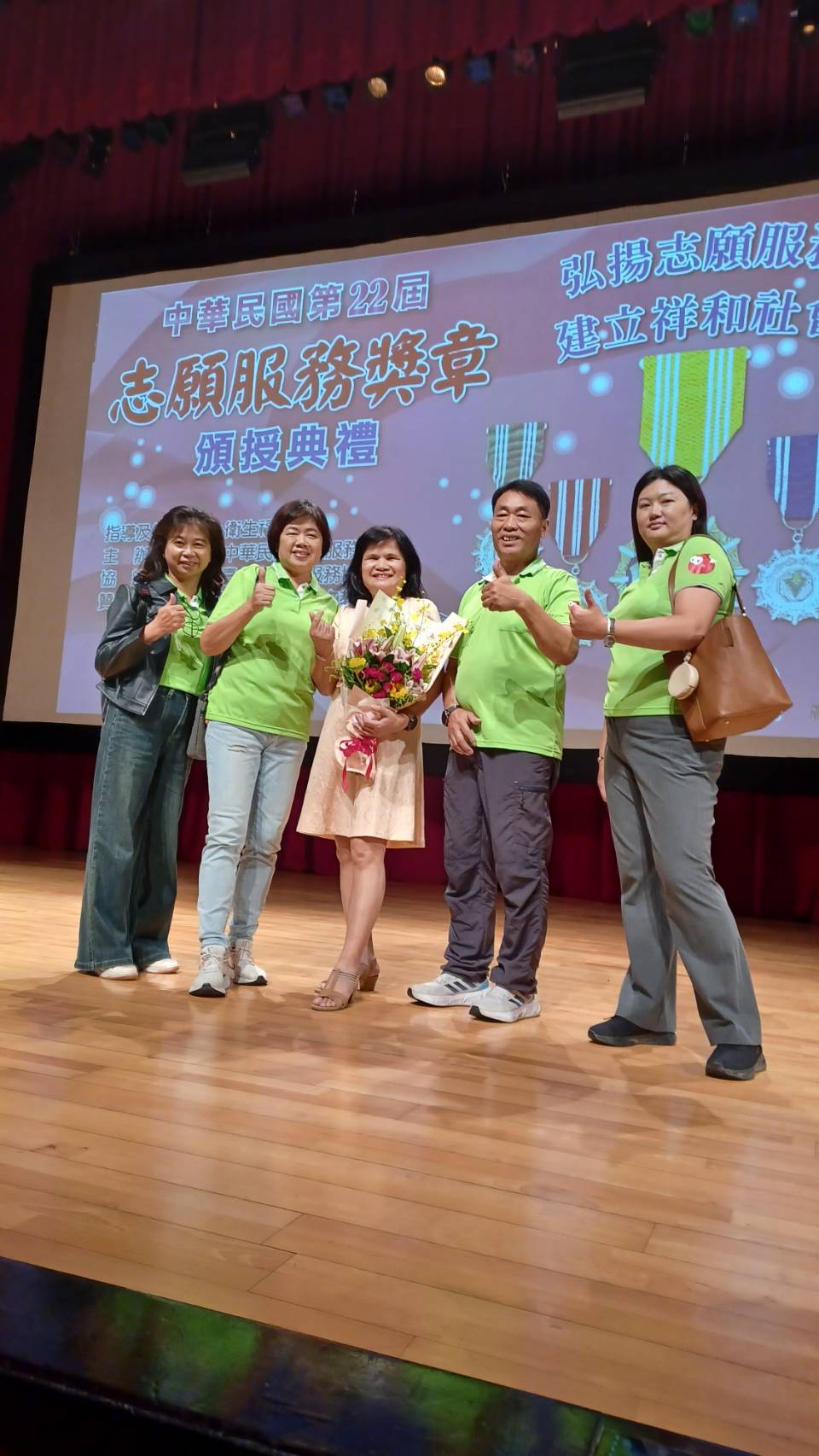 台中捐血中心志工合照