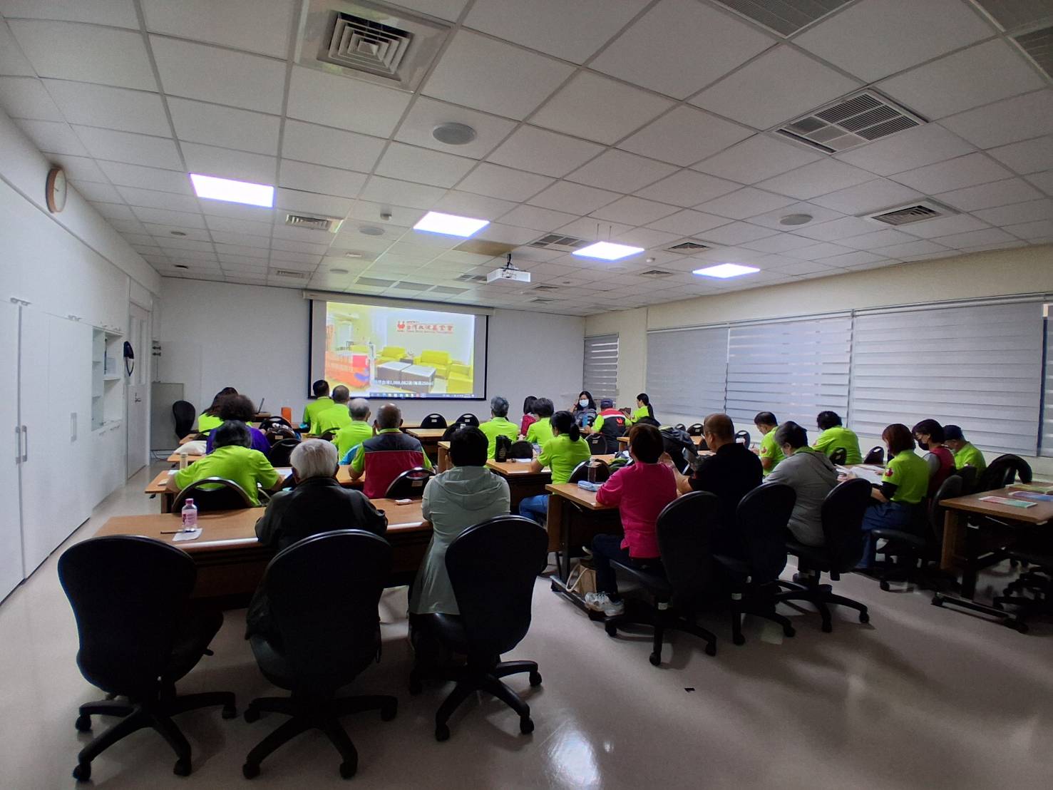 114年第四季檢討會暨下半年度慶生會1